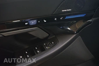 2025 BMW 5 Series Sedan 530i - miniatura 19