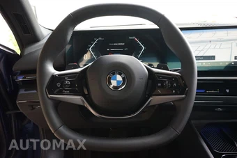 2025 BMW 5 Series Sedan 530i - miniatura 6
