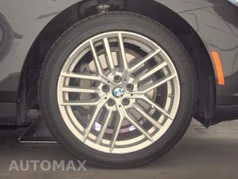 2025 BMW 5 Series Sedan 530i - miniatura 10