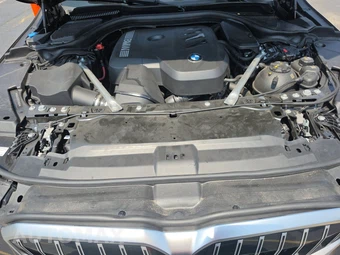 2025 BMW 5 Series Sedan 530i - miniatura 22