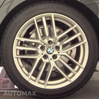 2025 BMW 5 Series Sedan 530i - miniatura 27