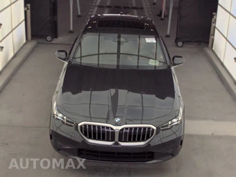 2025 BMW 5 Series Sedan 530i - miniatura 2