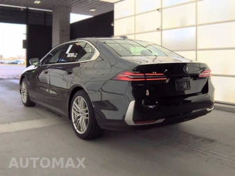 2025 BMW 5 Series Sedan 530i - miniatura 8