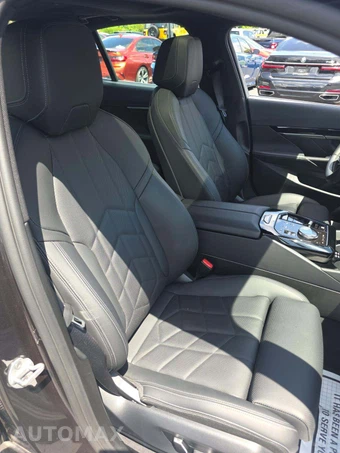 2025 BMW 5 Series Sedan 530i - miniatura 18