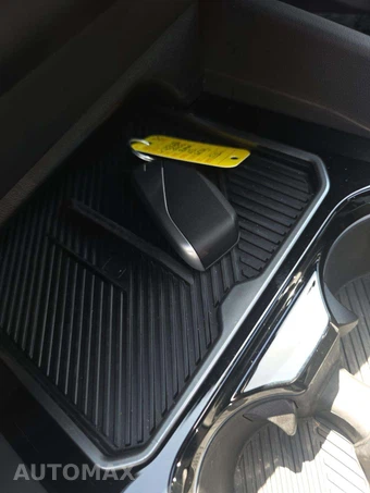 2025 BMW 5 Series Sedan 530i - miniatura 8