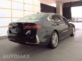 2025 BMW 5 Series Sedan 530i - miniatura 5