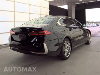2025 BMW 5 Series Sedan 530i - miniatura 5