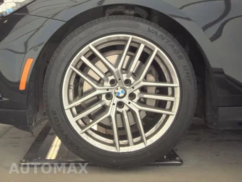 2025 BMW 5 Series Sedan 530i - miniatura 9