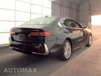 2025 BMW 5 Series Sedan 530i - miniatura 4