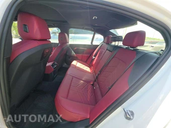 2025 BMW 5 Series Sedan 530i - miniatura 13