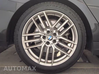 2025 BMW 5 Series Sedan 530i - miniatura 11