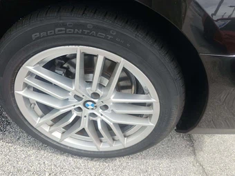 2025 BMW 5 Series Sedan 530i - miniatura 23
