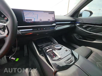 2025 BMW 5 Series Sedan 530i - miniatura 17