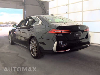 2025 BMW 5 Series Sedan 530i - miniatura 8