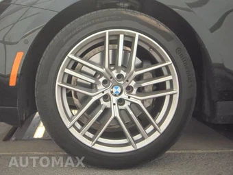 2025 BMW 5 Series Sedan 530i - miniatura 9