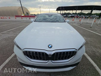 2025 BMW 5 Series Sedan 530i - miniatura 2