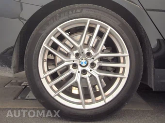 2025 BMW 5 Series Sedan 530i - miniatura 11