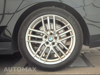 2025 BMW 5 Series Sedan 530i - miniatura 12