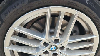 2025 BMW 5 Series Sedan 530i - miniatura 27