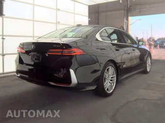 2025 BMW 5 Series Sedan 530i - miniatura 5