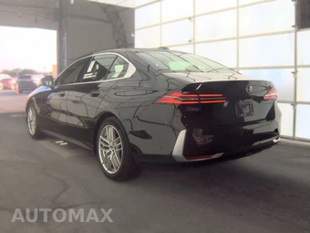 2025 BMW 5 Series Sedan 530i - miniatura 8