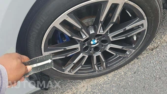 2025 BMW 5 Series Sedan 530i xDrive M SPORT LINE - miniatura 26