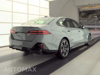 2025 BMW 5 Series Sedan 530i xDrive M SPORT LINE - miniatura 4