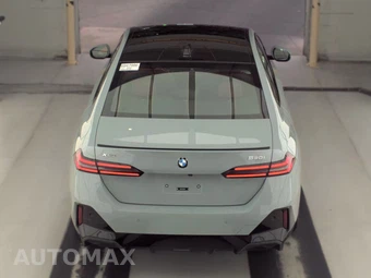 2025 BMW 5 Series Sedan 530i xDrive M SPORT LINE - miniatura 5