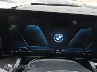 2025 BMW 5 Series Sedan 530i xDrive - miniatura 12