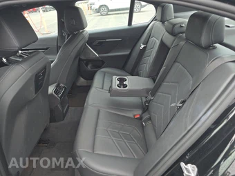 2025 BMW 5 Series Sedan 530i xDrive - miniatura 13