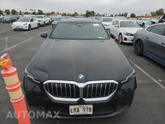 2025 BMW 5 Series Sedan 530i xDrive - miniatura 2