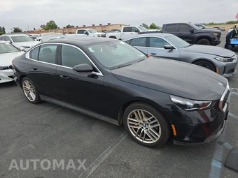 2025 BMW 5 Series Sedan 530i xDrive - miniatura 3