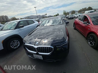 2025 BMW 5 Series Sedan 530i xDrive - miniatura 2