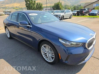 2025 BMW 5 Series Sedan 530i xDrive - miniatura 4