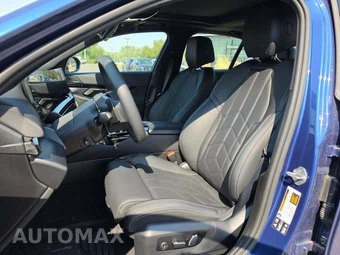 2025 BMW 5 Series Sedan 530i xDrive - miniatura 6