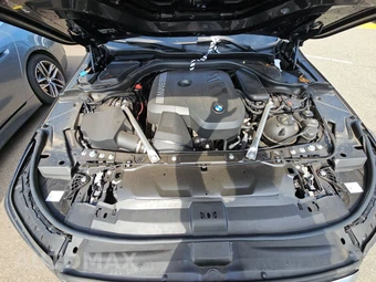 2025 BMW 5 Series Sedan 530i xDrive - miniatura 16