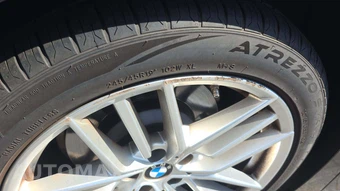 2025 BMW 5 Series Sedan 530i xDrive - miniatura 24