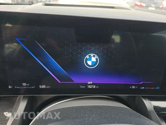 2025 BMW 5 Series Sedan 530i xDrive - miniatura 12
