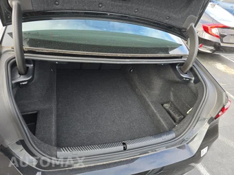 2025 BMW 5 Series Sedan 530i xDrive - miniatura 17