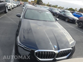 2025 BMW 5 Series Sedan 530i xDrive - miniatura 2