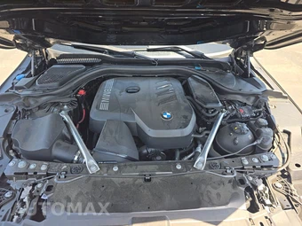 2025 BMW 5 Series Sedan 530i xDrive - miniatura 16