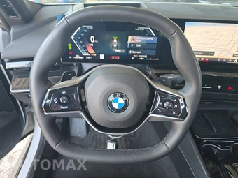 2025 BMW 5 Series Sedan 530i xDrive - miniatura 10