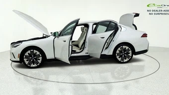 2025 BMW 5 Series Sedan 540i xDrive - miniatura 11