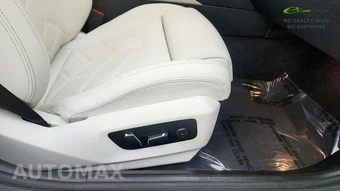 2025 BMW 5 Series Sedan 540i xDrive - miniatura 31