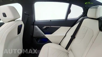 2025 BMW 5 Series Sedan 540i xDrive - miniatura 37