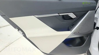 2025 BMW 5 Series Sedan 540i xDrive - miniatura 40