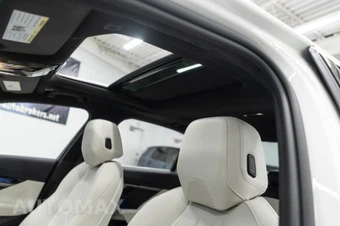 2025 BMW 5 Series Sedan 540i xDrive - miniatura 10