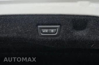 2025 BMW 5 Series Sedan 540i xDrive - miniatura 29