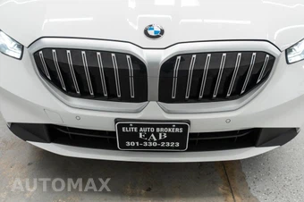 2025 BMW 5 Series Sedan 540i xDrive - miniatura 40