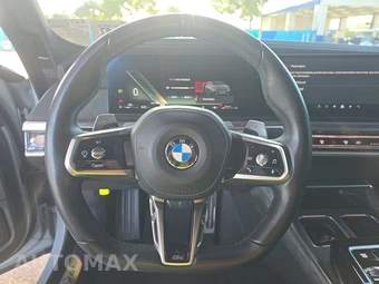 2025 BMW 7 Series Sedan 740i - miniatura 10